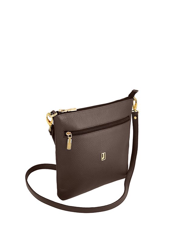 Branded handbags for women in Pakistan