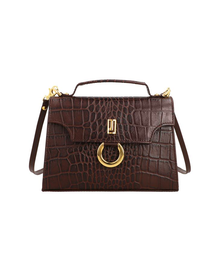 Sophisticated leather handbag with flap.