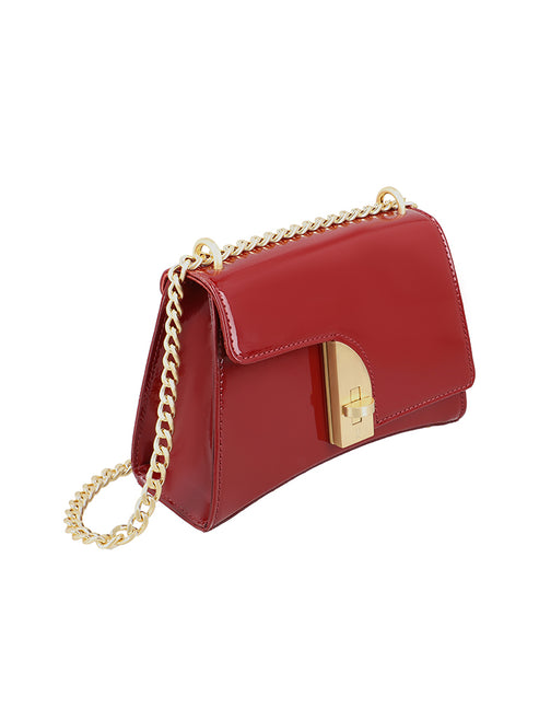 Leather handbags in Pakistan